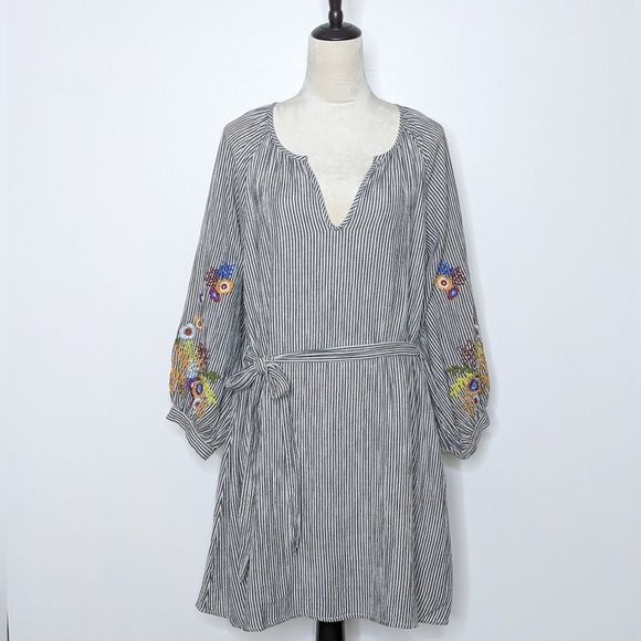 Feather Bone Dresses & Skirts - Feather & Bone Anthropology Embroidered Dress Womens Size Large
